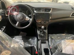 نيسان سيلفي